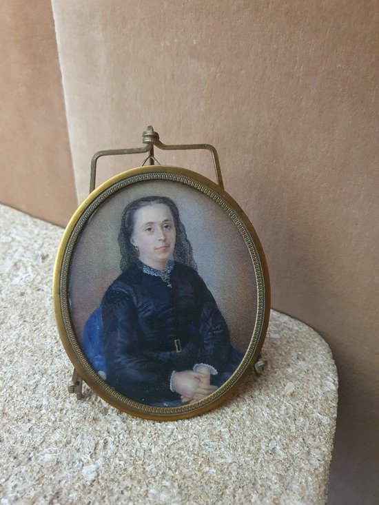 Portrait Of A Woman, Miniature On Paper, 19th Century.