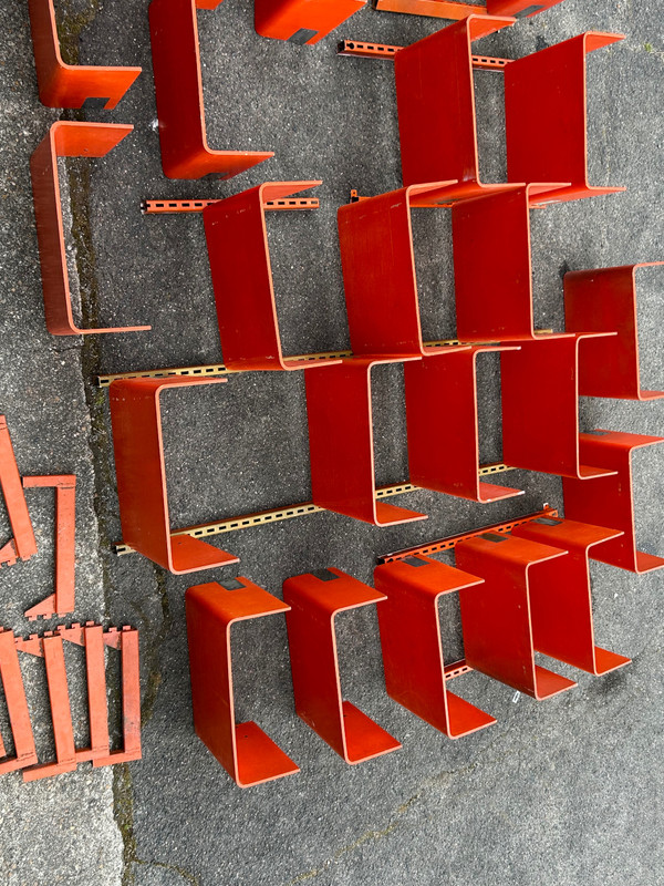 Großes, modulares Bücherregal aus Thermoholz Orange Um 1970