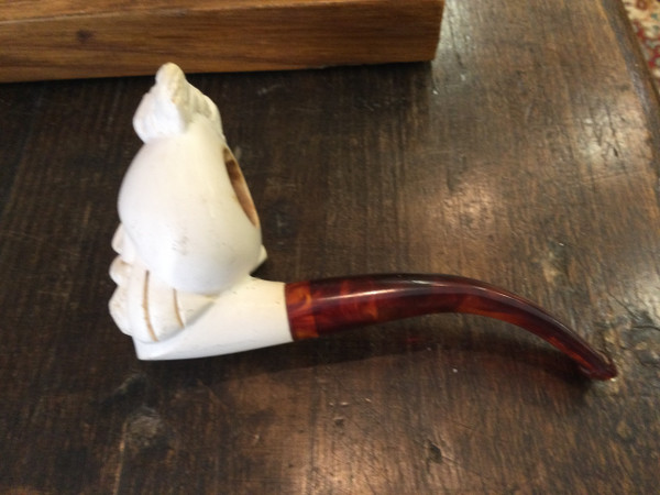 Meerschaum pipe