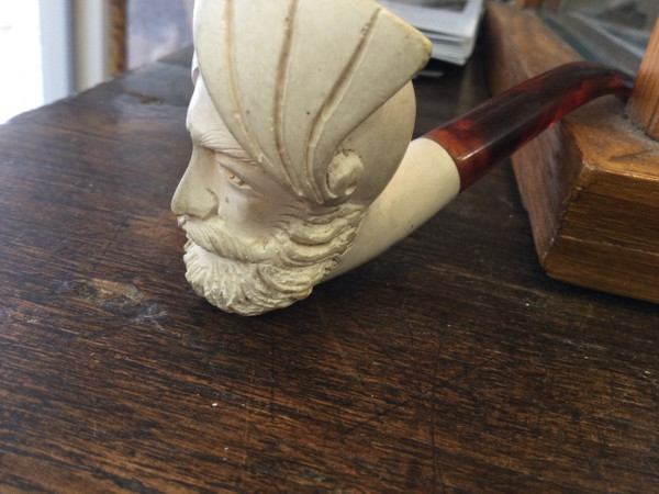 Homme au turban. Pipe en écume de mer 