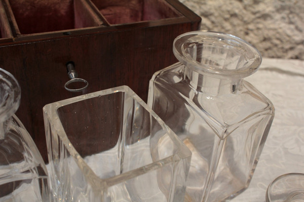 Travel tea box in veneer wood and its 3 original bottles, 19th century period