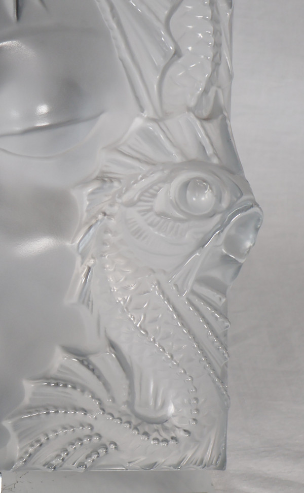 Lalique France Motif décoratif "Fontaine Poissons" ou "Masque femme" 