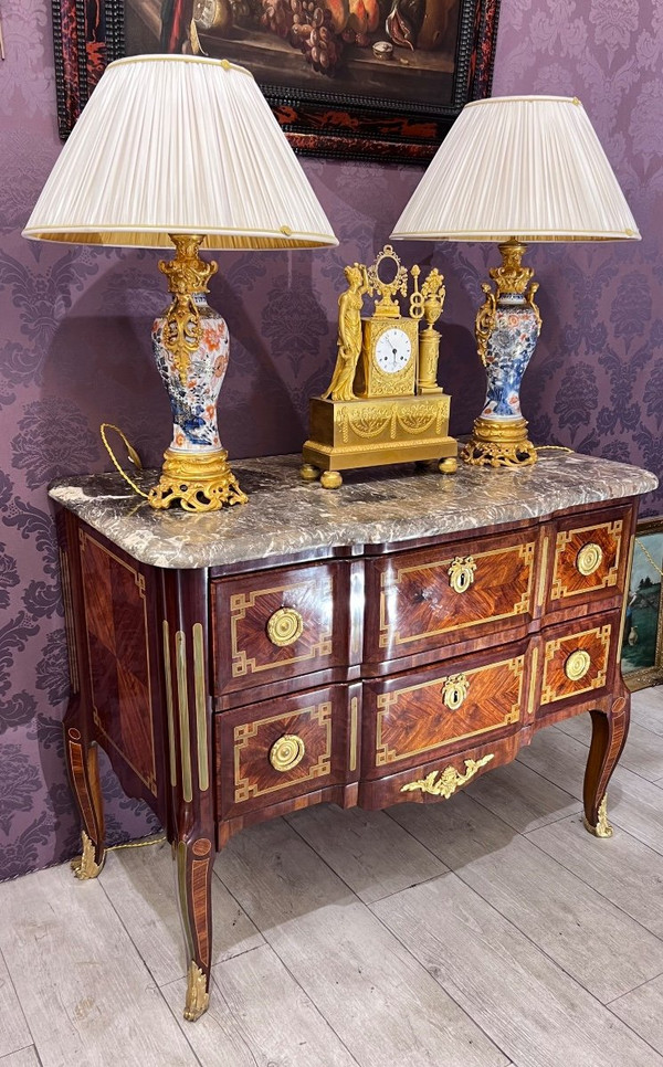 Kommode Aus der Übergangszeit Louis XV / Louis XVI