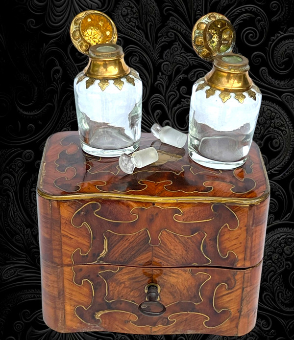 ANTIQUE MARQUETRY PERFUME BOX WITH ITS NAPOLEON III PERIOD BOTTLES