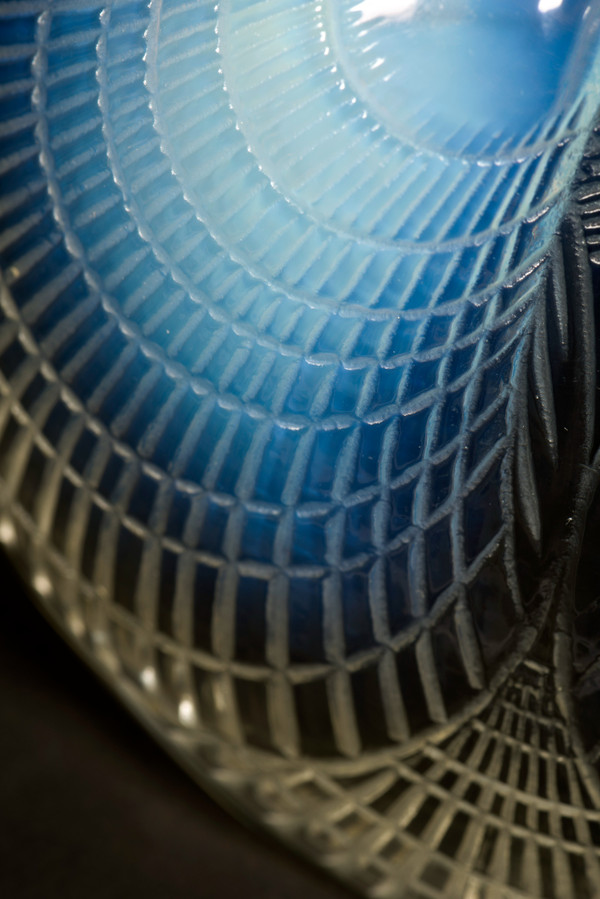 SHELL N° 1 BOWL by René Lalique