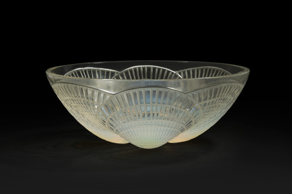 SHELL N° 1 BOWL by René Lalique