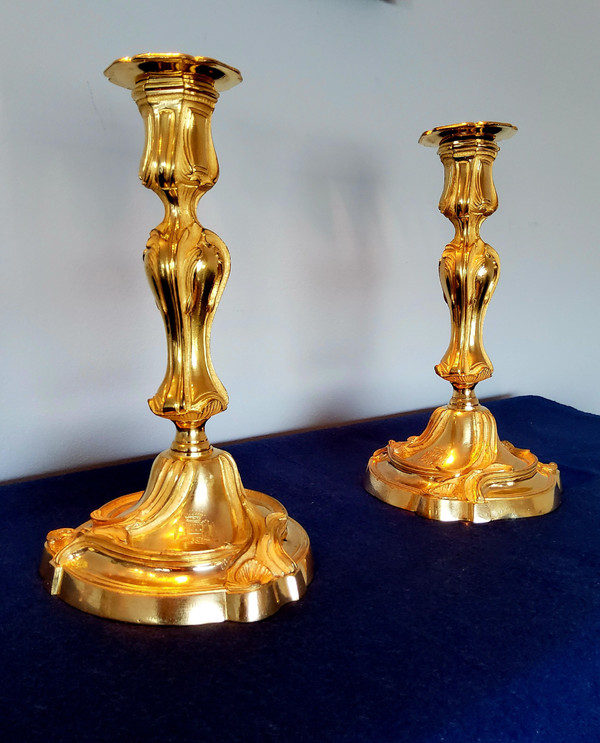 Pair of Candlesticks in Chiseled and Gilded Bronzes - Louis XV Style 