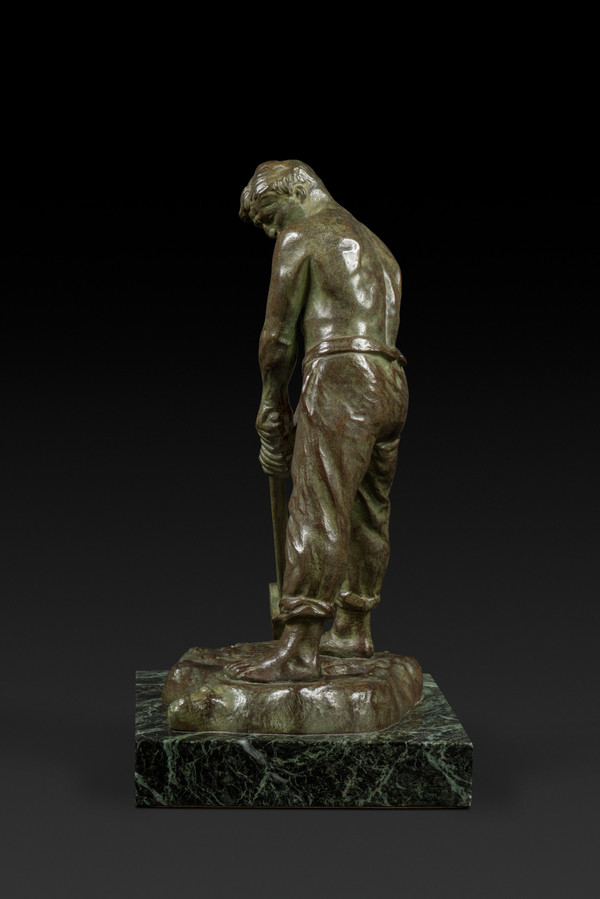 Small Art Deco bronze statue 'The Hammerer' by Victor Demanet (1895-1964): 