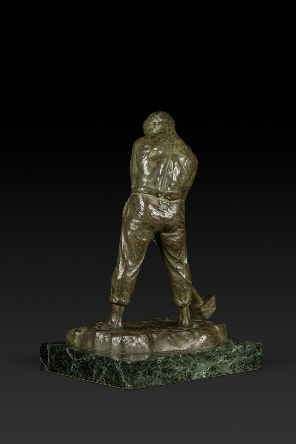 Small Art Deco bronze statue 'The Hammerer' by Victor Demanet (1895-1964): 