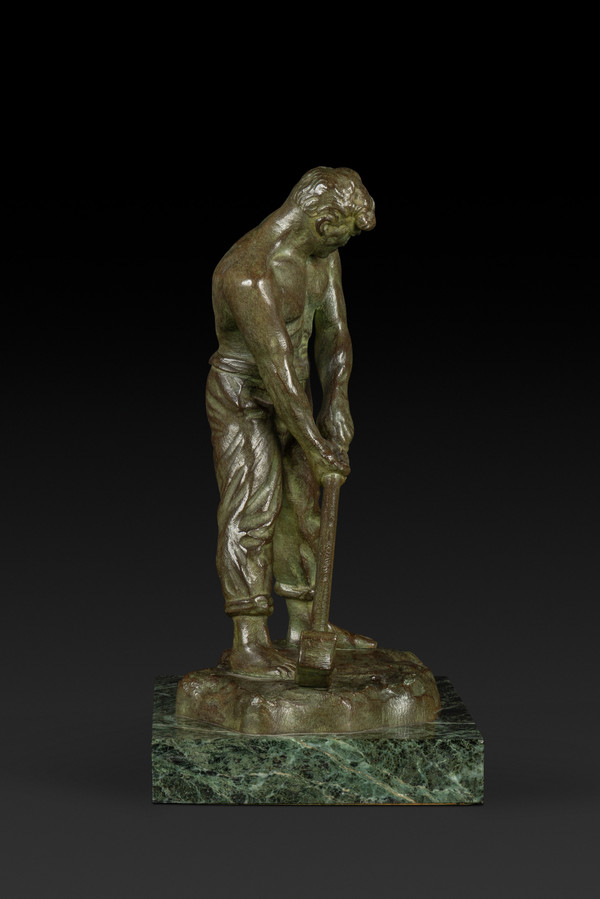 Small Art Deco bronze statue 'The Hammerer' by Victor Demanet (1895-1964): 