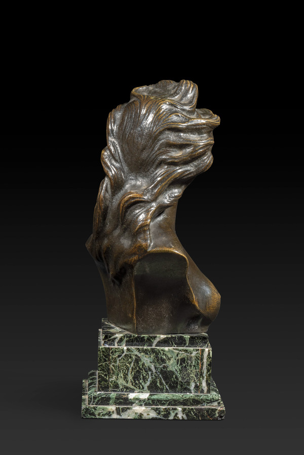 « Buste de jeune femme » en bronze de JEF LAMBEAUX (1852-1908) :