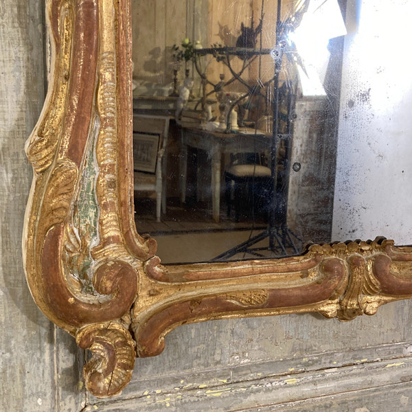 Miroir en bois doré XVIII