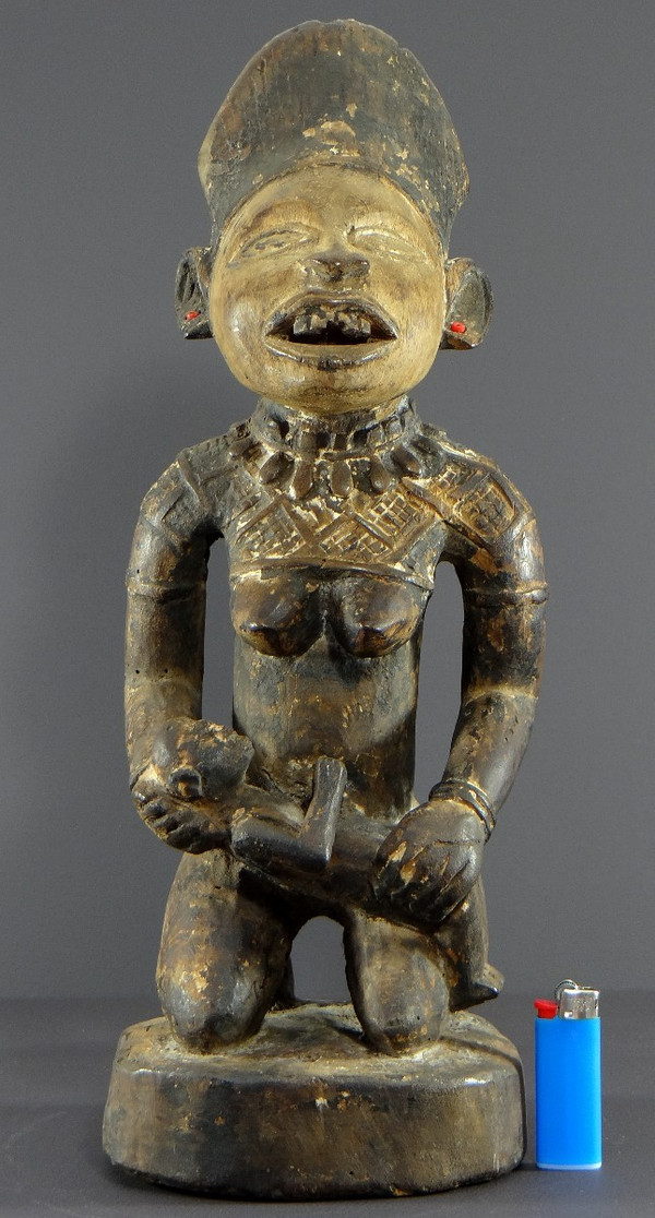 Democratic Republic of Congo, Yombe People, Carved Wooden Sculpture, 20th Century.