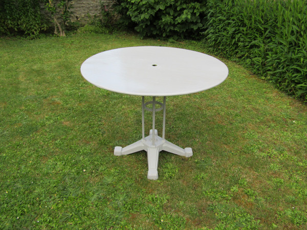 Garden table