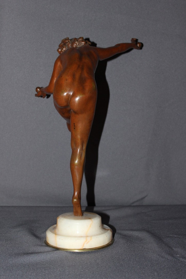 Bronze , Femme Jonglant Par Claire  Colinet Vers 1900