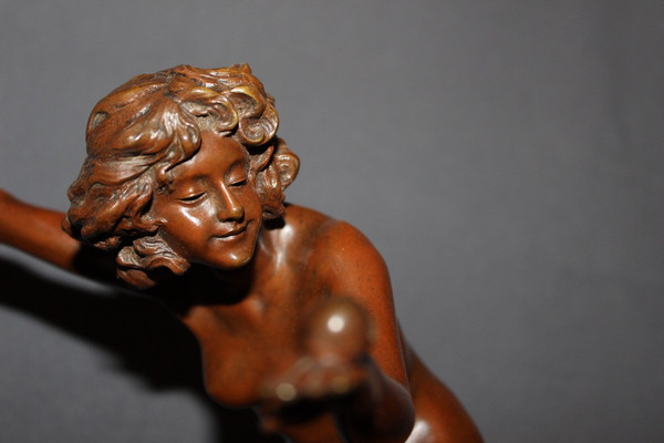 Bronze , Femme Jonglant Par Claire  Colinet Vers 1900