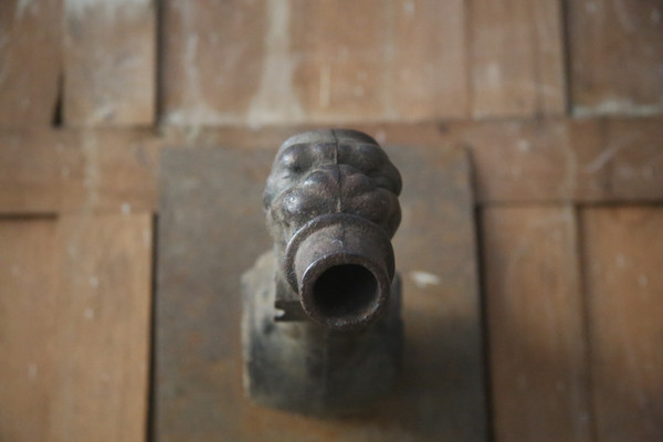 Cast iron fountain mouth or “disgument”, late 19th century. 