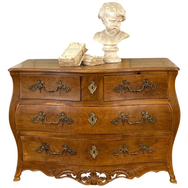 Louis XV Curved Chest Of Drawers In Walnut