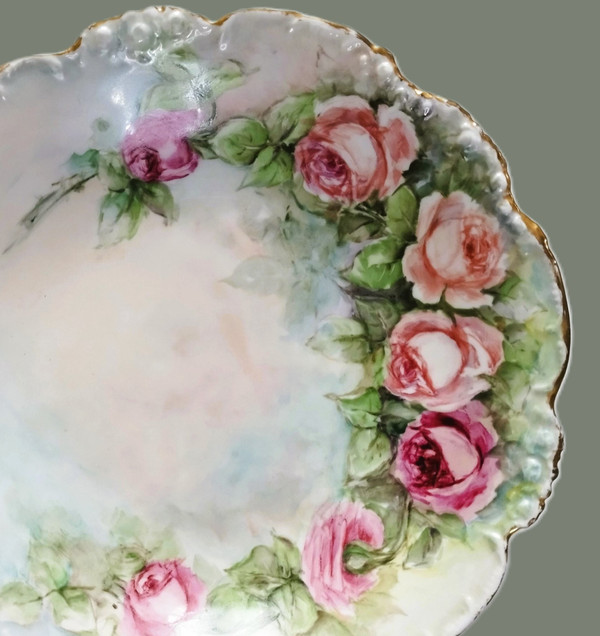   Piatto in porcellana di Limoges Jean Pouyat con disegno di rose