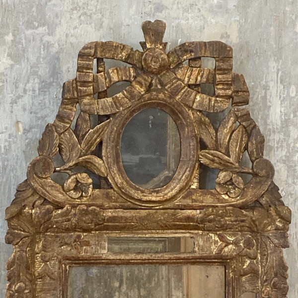 18th century mirror with glazing beads