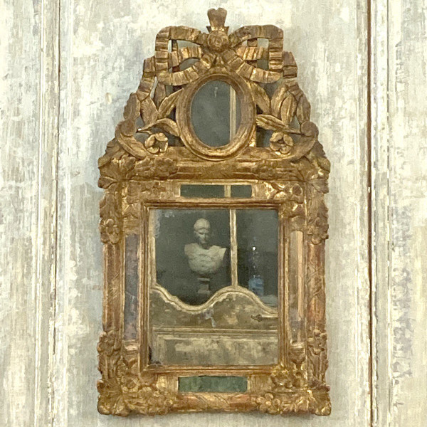 18th century mirror with glazing beads