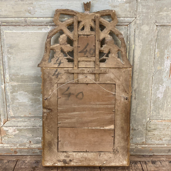 18th century mirror with glazing beads