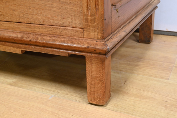 Oak bookcase from 1940