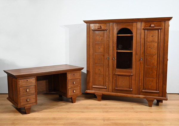 Middle desk in oak from the late 1940s art deco period