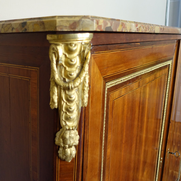 Transition period sideboard in satinwood marquetry - shallow depth - 18th century