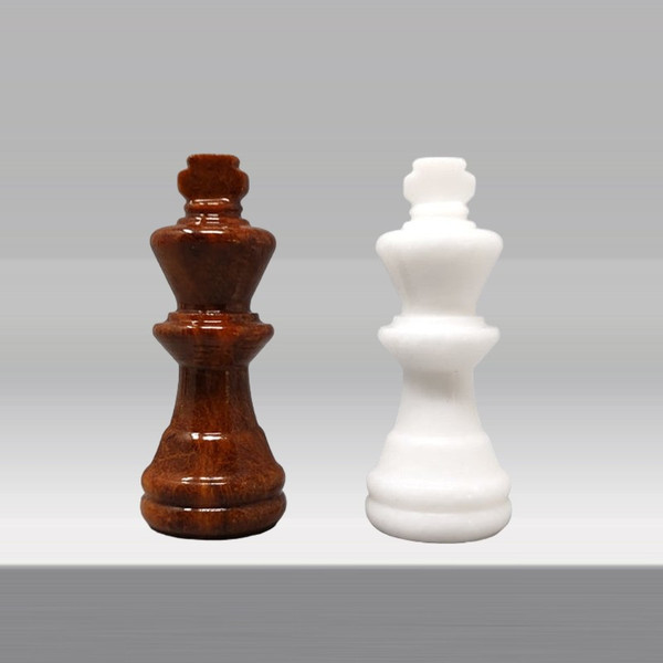 1970s Gorgeous Brown and White Chess Set in Volterra Alabaster Handmade Made in Italy