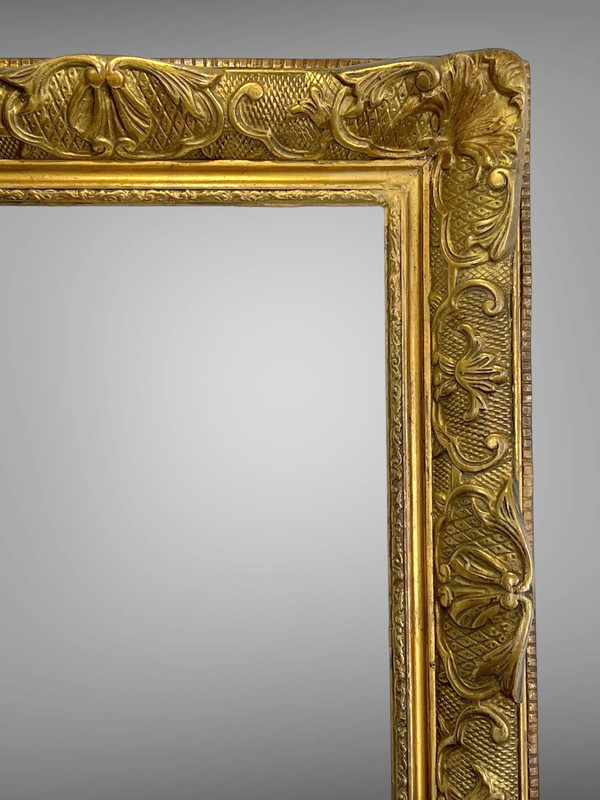 ANCIENT 19th C. FRAME IN WOOD AND CARVED GILT STUCCO FOR PAINTING 47 CM X 34 CM