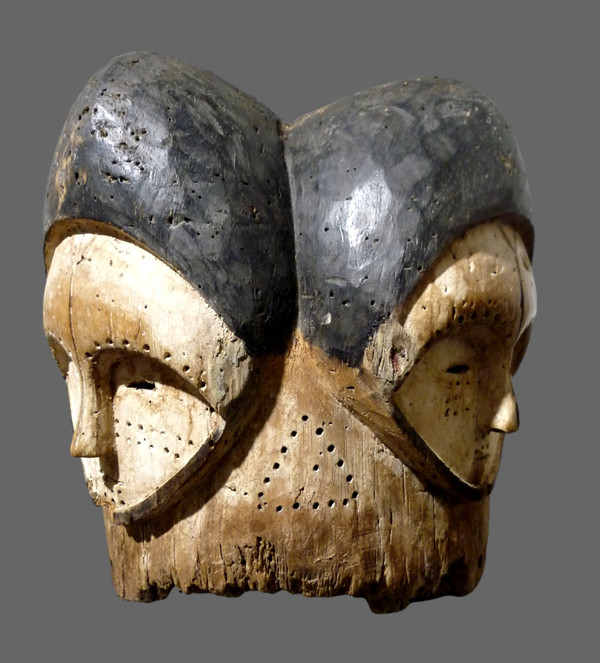 Mask Helmet or Helm Ngontang of the Fangs