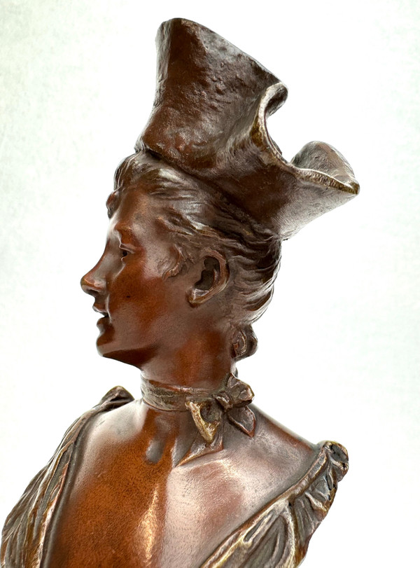 Van der Straeten - Busto in bronzo di donna con cappello a tricorno 