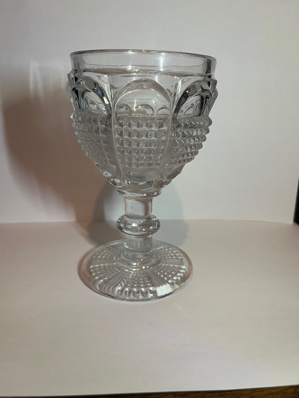 Beautiful and heavy “Charles X” glass in molded crystal with diamond points