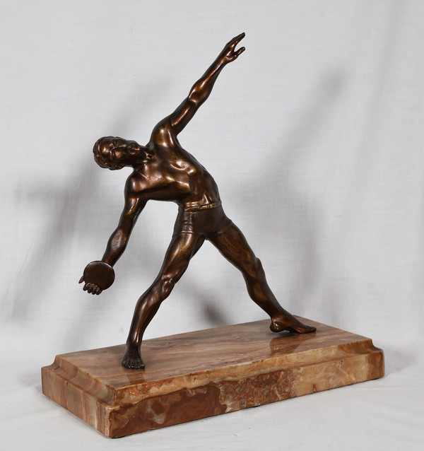 Bronze sculpture with bronze patina Art Deco period