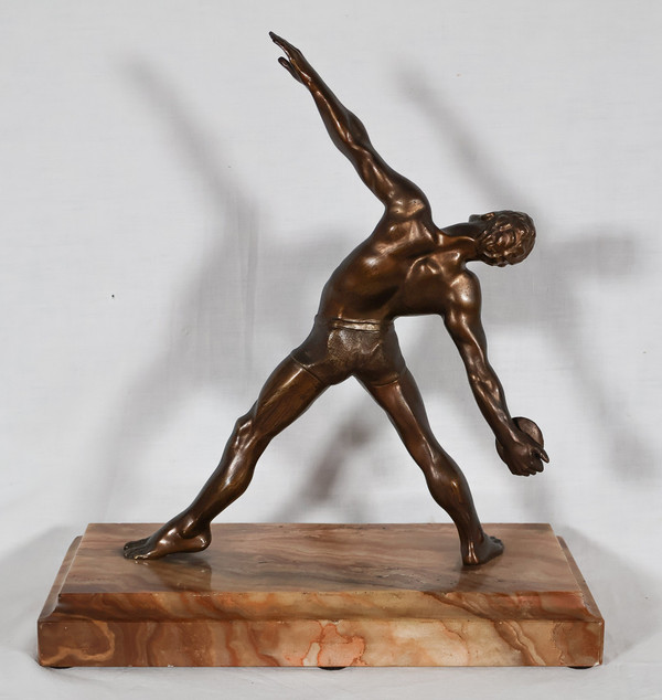 Bronze sculpture with bronze patina Art Deco period