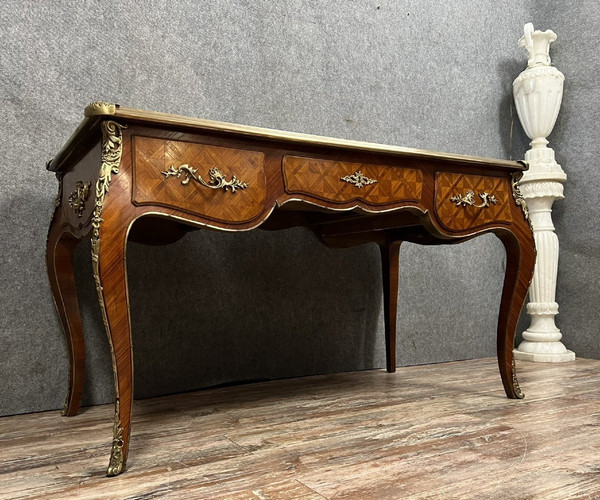 Based on the creations of Charles Cressent: double-sided minister's desk in rosewood circa 1900.