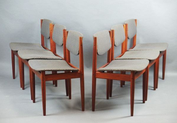 Set of six Scandinavian chairs by Finn Juhl