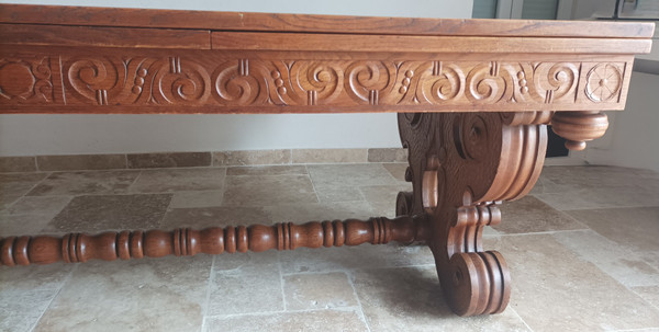 Rocaille table in carved solid oak