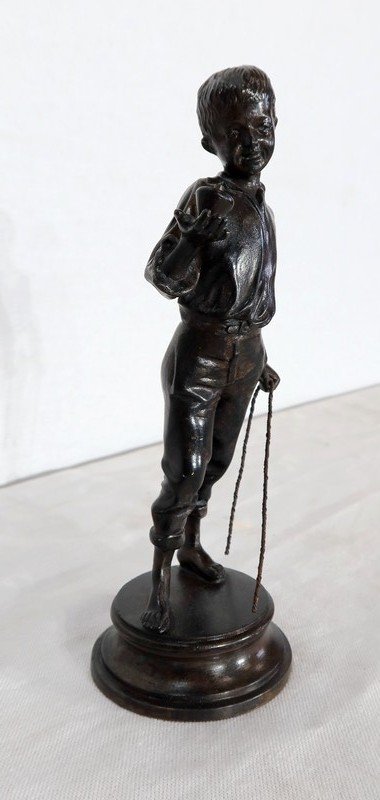  Bronze " Boy with a spinning top " - End of 19th century