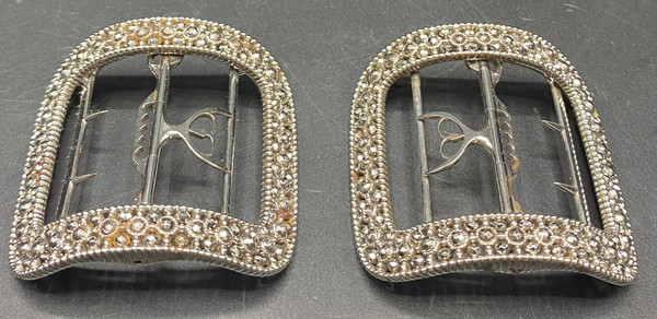 PAIR OF BELT BUCKLE 