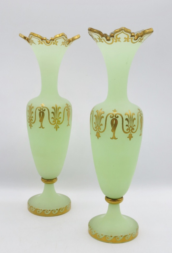 Opaline vases, 19th century.