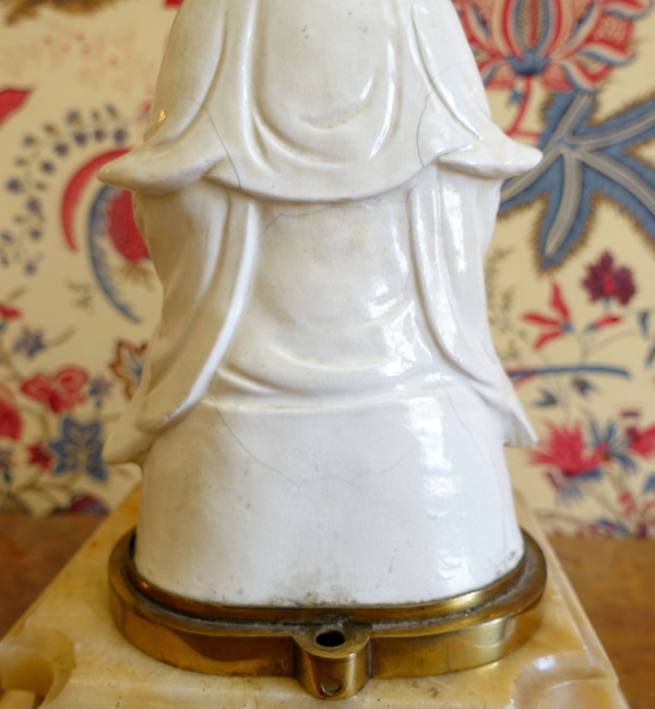 Chinese porcelain Guanyin statue, bronze base - chinoiserie decor / Chinese cabinet