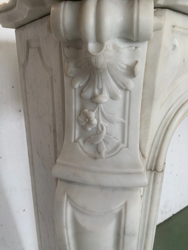 Louis XV style mantel in white Carrara marble XIX century