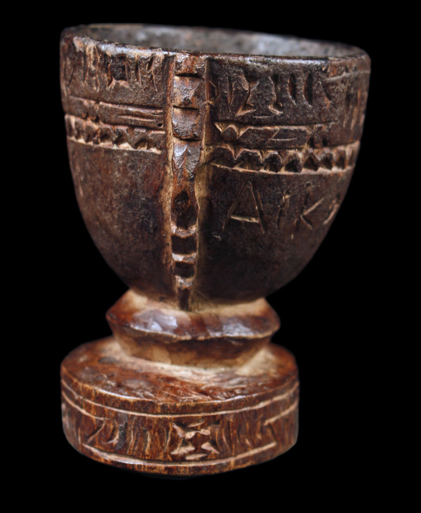 Betel mortar, Oceanian art, tribal art, Papua New Guinea, Oceania