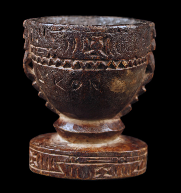 Betel mortar, Oceanian art, tribal art, Papua New Guinea, Oceania