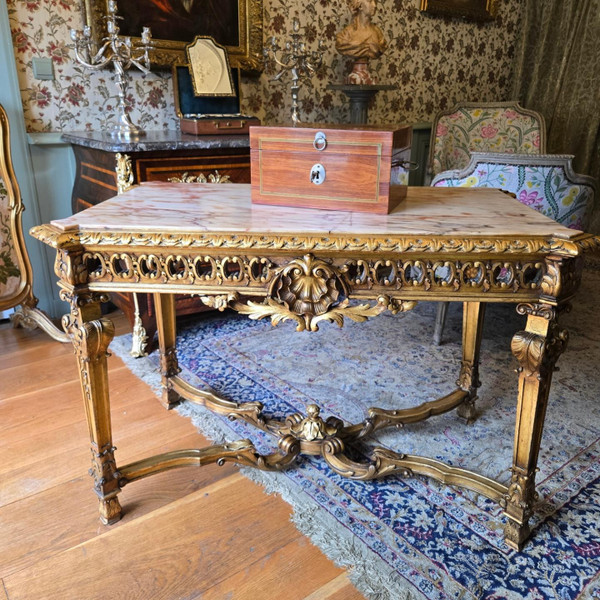 Table de milieu de style Louis XIV en bois doré, époque XIXème.