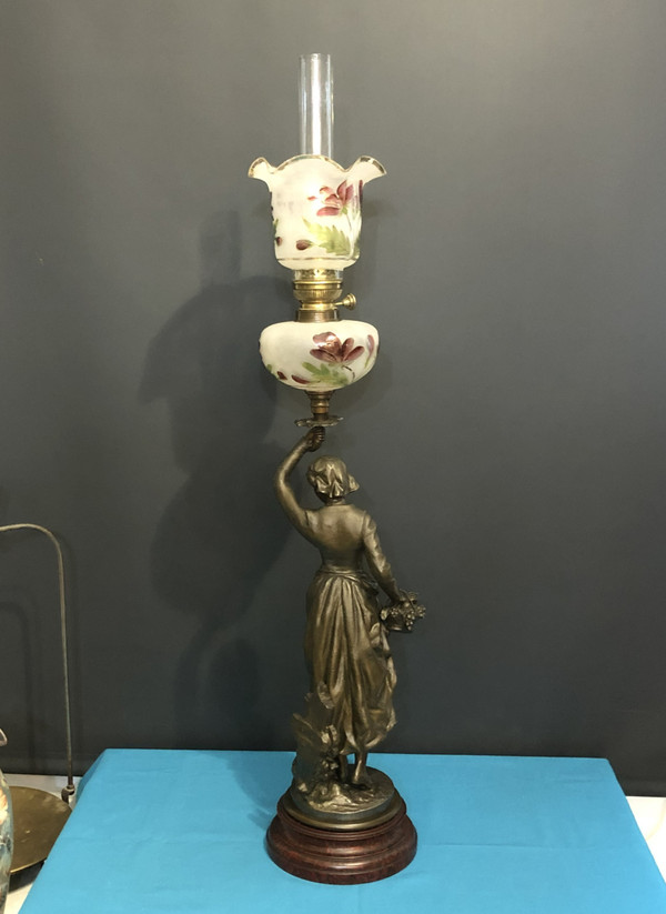 old oil lamp in patinated bronze regule 103 cm Tulip and enamelled glass reservoir.