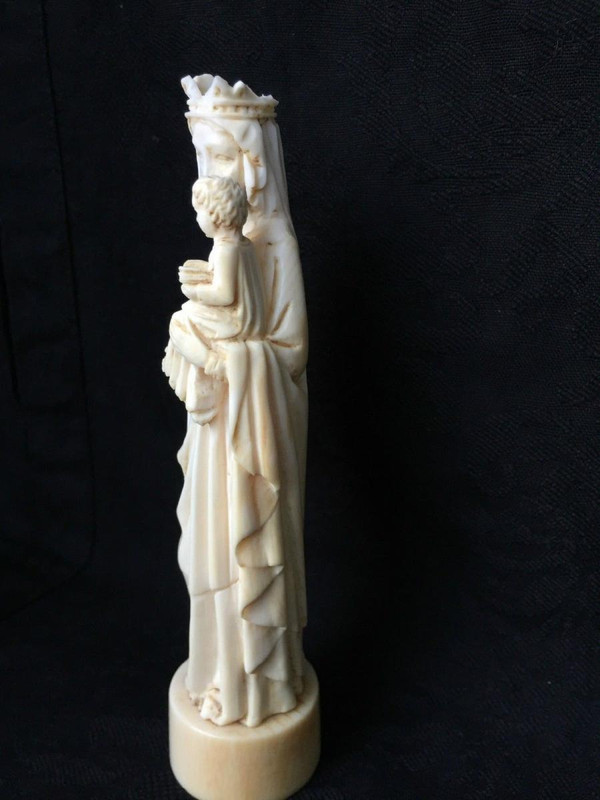 19th century hand-carved Virgin and Child