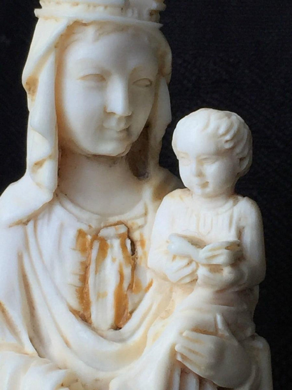 19th century hand-carved Virgin and Child